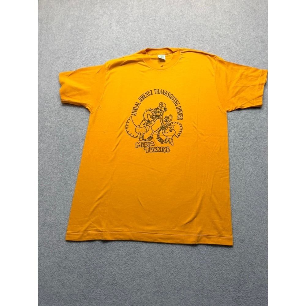 Vintage Screen Stars Media Turkeys Jimenez Thanksgiving Dinner T-Shirt Gold XL